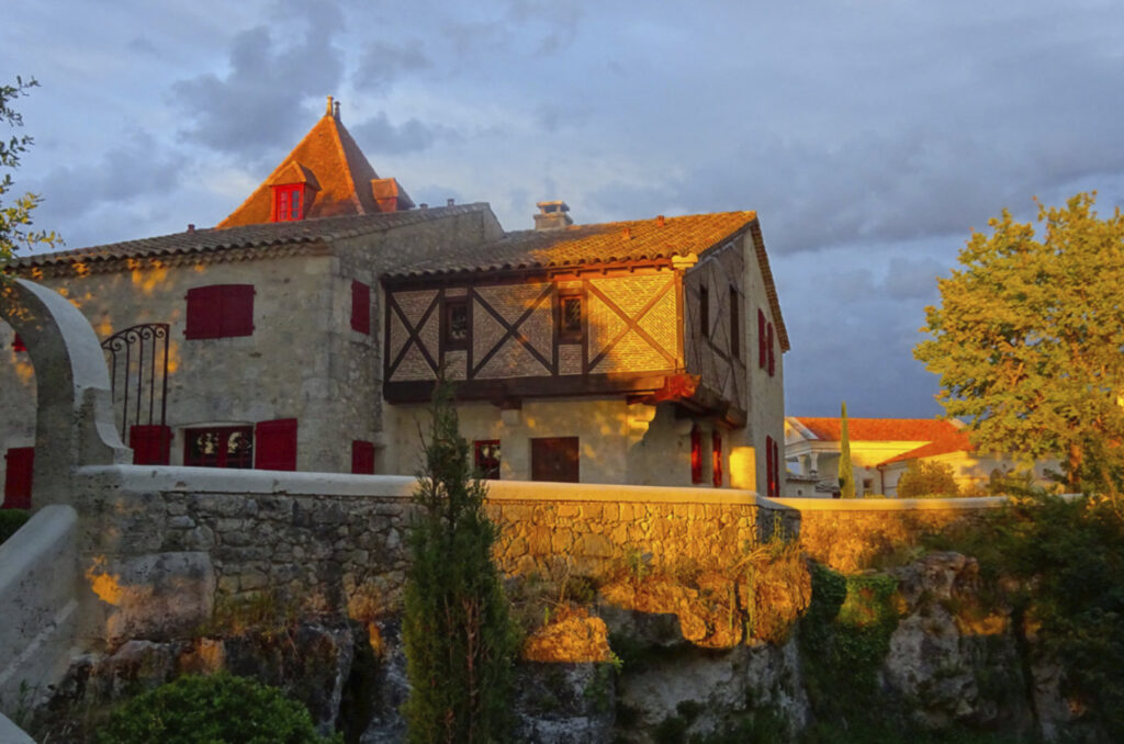 sunset,hamlet,old stone houses,france,gers